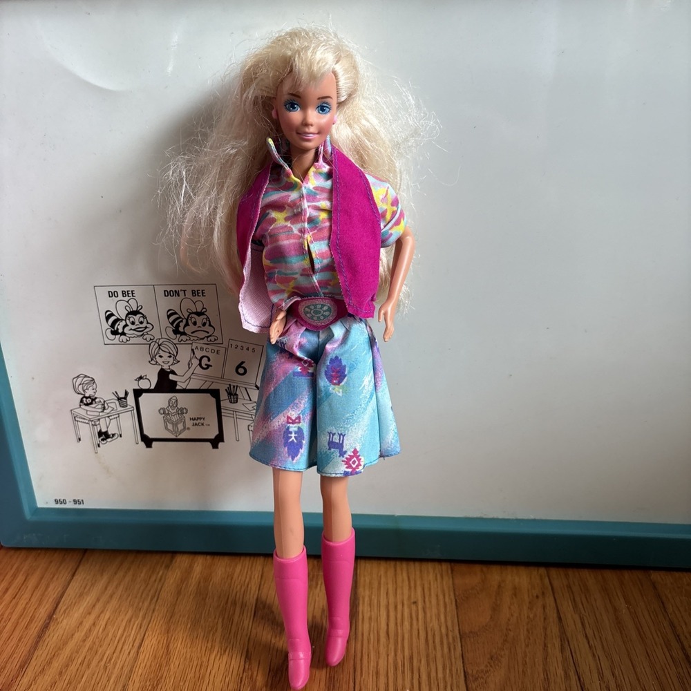 Vintage Mattel Barbie Wearing Western Fun #9952 11" Doll  Western Cowgirl Outfit